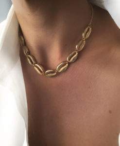 Collier choker coquillage