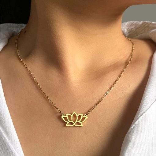 collier fleur de lotus or