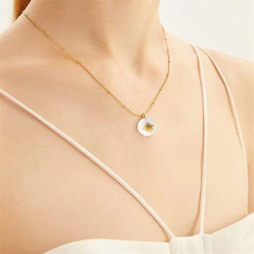 collier court perle blanche etoile